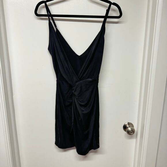 Tobi Black Slinky Mini Dress Sleeveless V Neck Sexy Wrap Knot Size Small - Picture 2 of 12